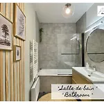 La Quintessence - Spacieux 75m2 - 2ch - 6 Pers - Ascenseur - Au Calme * Arras