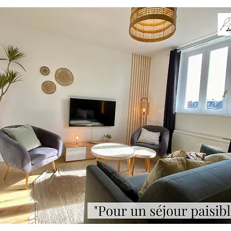 La Quintessence - Spacieux 75m2 - 2ch - 6 Pers - Ascenseur - Au Calme Διαμέρισμα *
