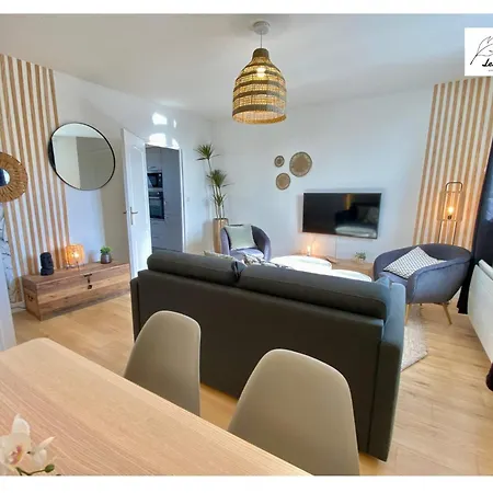 La Quintessence - Spacieux 75m2 - 2ch - 6 Pers - Ascenseur - Au Calme *